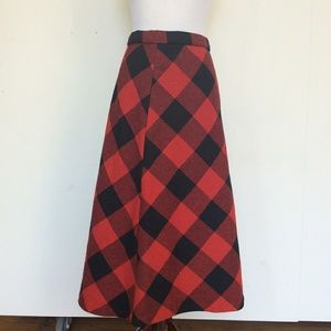 Vintage 80's red and black plaid A-line skirt